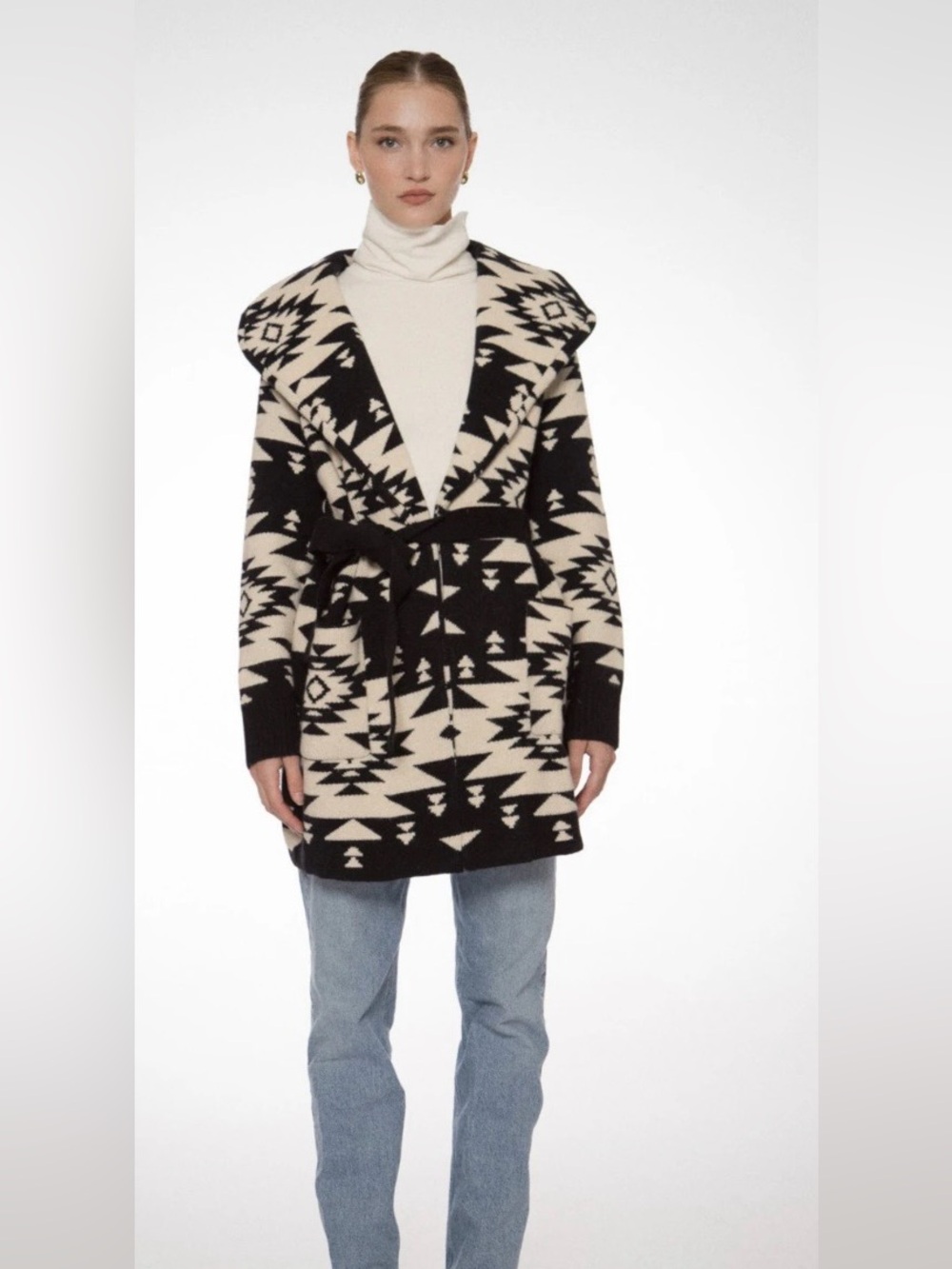 Women’s Sweater /Coat size small NWT